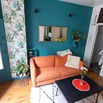 Superb Apartment In Paris Near Buttes-Chaumont