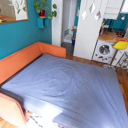 Appartamento Superb Apartment In Paris Near Buttes-Chaumont